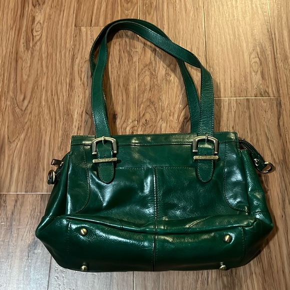 Patricia Nash Handbags - Green over the shoulder Patricia Nash purse